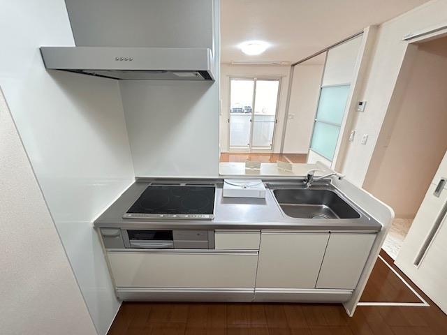 キッチン　同タイプの別部屋の写真です