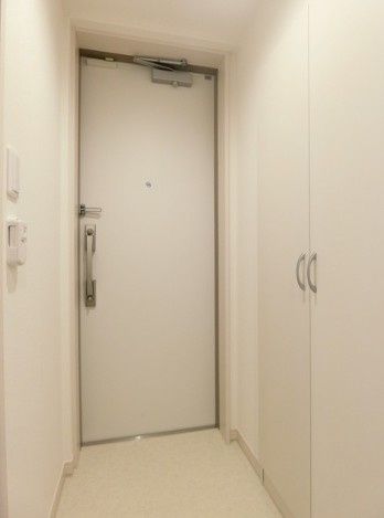 玄関　収納もある玄関です☆