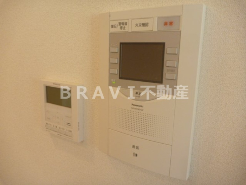 セキュリティ　【プレサンス心斎橋レヨン】モニター付きインターホン
