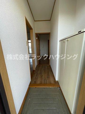 玄関　【お部屋さがしはラックハウジングにお問合せ下さいませ♪】