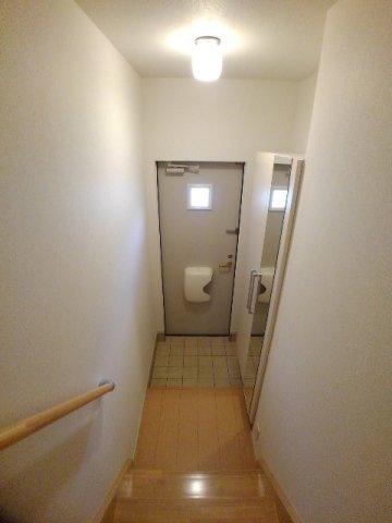 玄関　収納もある玄関です
