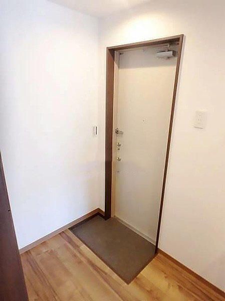 玄関　別部屋参照写真