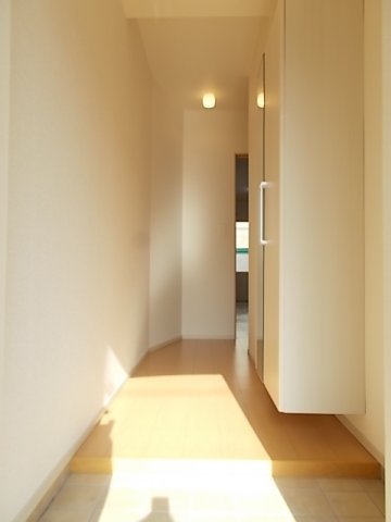 玄関　明るい玄関です