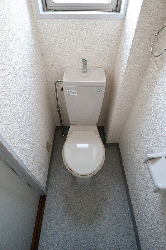トイレ　※別号室写真