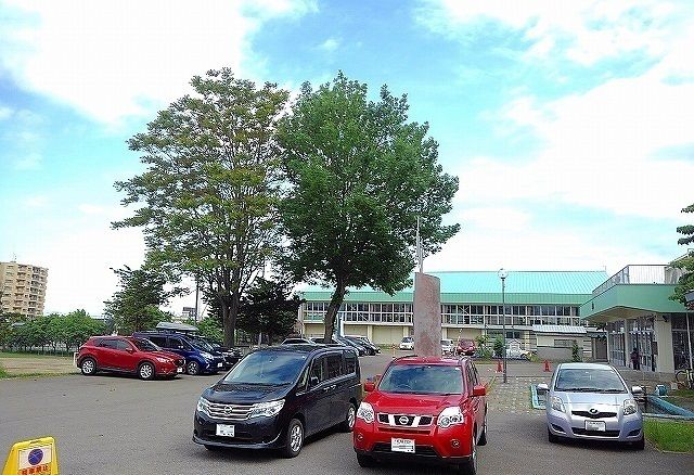 小学校　手稲中央小学校（小学校）まで630m
