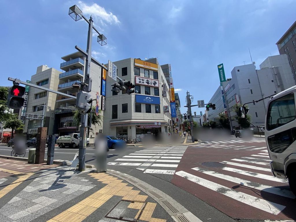 コンビニ　セブン-イレブン 浦和駅西口店（コンビニ）まで190m