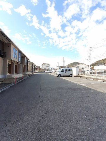 駐車場　車をお持ちの方に嬉しい駐車場付きの物件です
