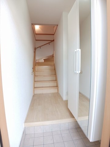 玄関　収納もある玄関です