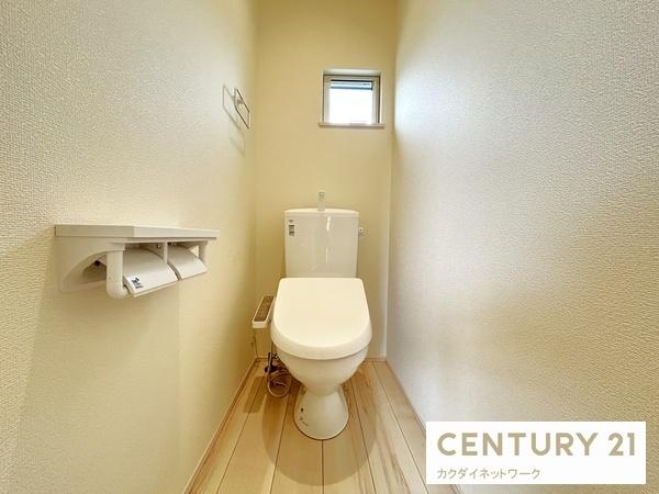 栗橋貸家のトイレ写真