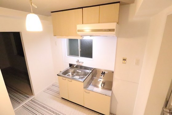 キッチン　※別部屋の写真です