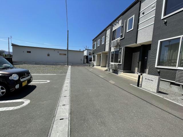 駐車場　駐車場