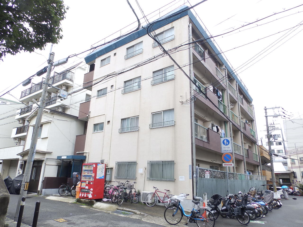 建物外観　水道筋商店街そば
