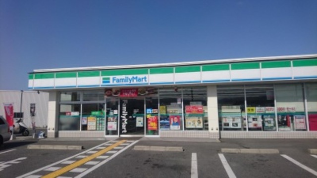 コンビニ　ファミリーマート泉南男里北店（コンビニ）まで707m