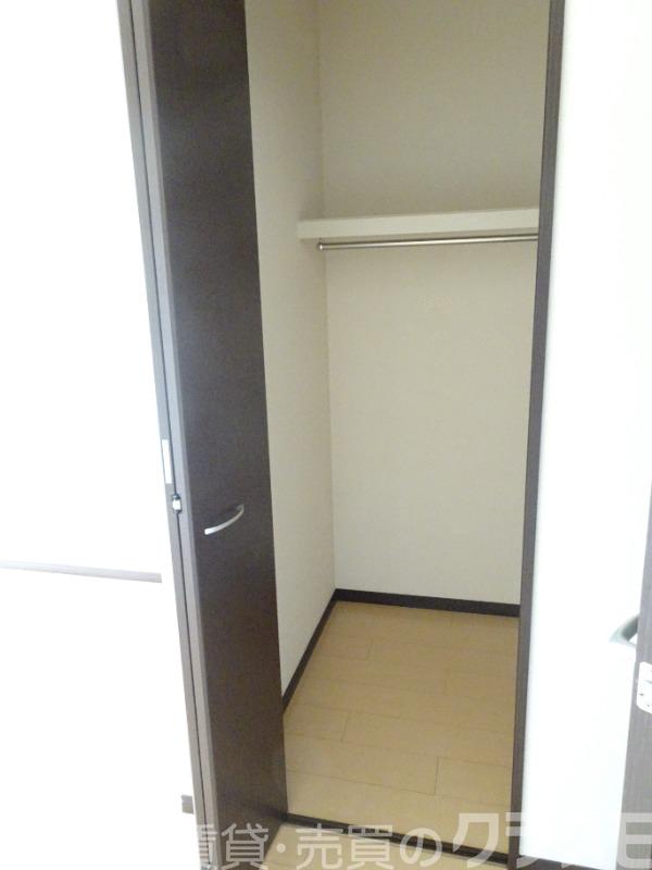 収納　ウォークインクローゼット