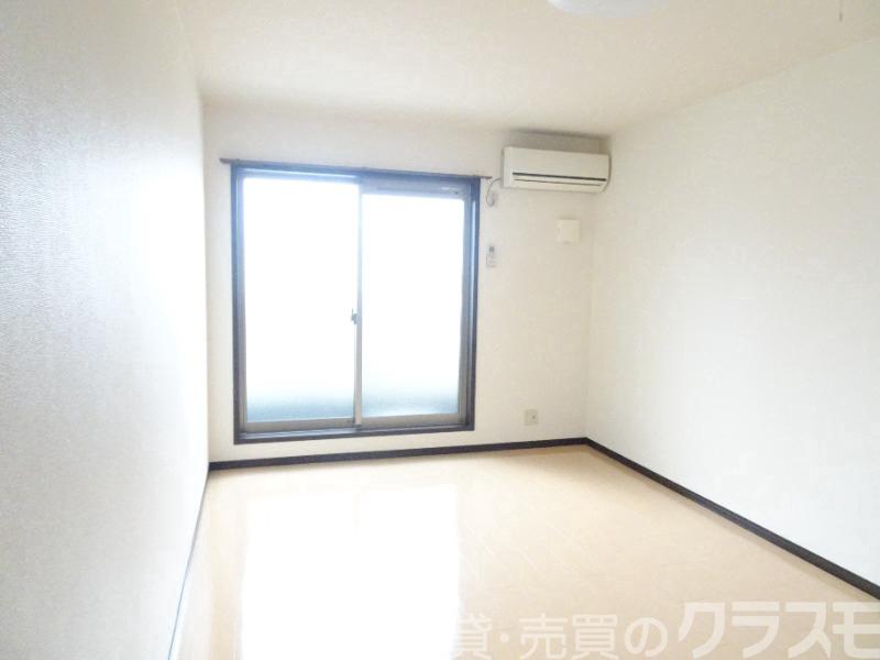 居室・リビング　明るいお部屋です♪