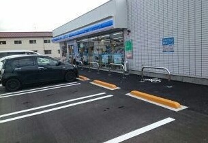 コンビニ　ローソン新潟中木戸店（コンビニ）まで20m