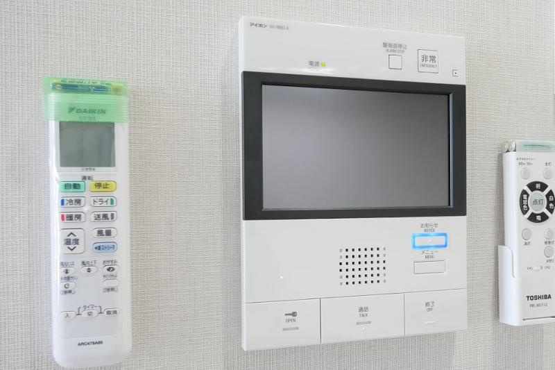 セキュリティ　☆安心のTVモニター付きインターホン☆