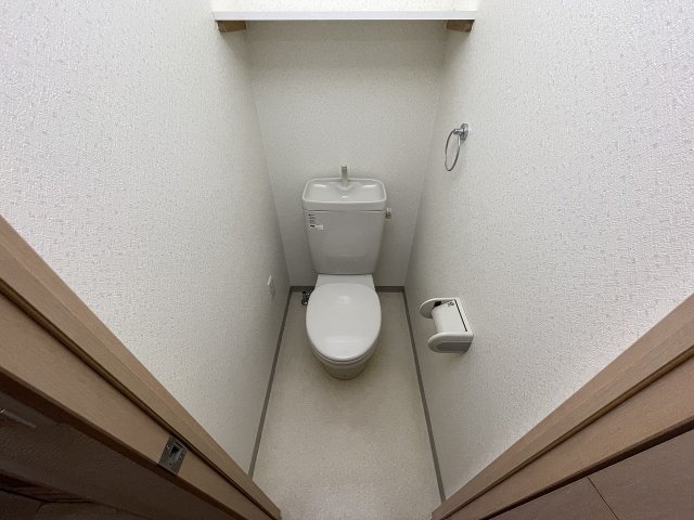 トイレ　清潔感のあるトイレです