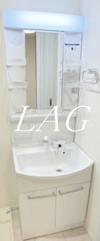 洗面設備　独立洗面台です。