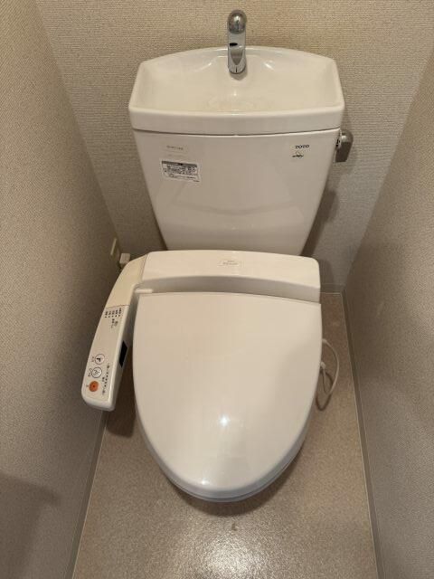 トイレ　シンプルで使いやすいトイレです