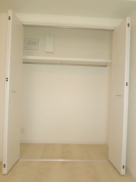 収納　※参考写真。同物件別室の写真です。