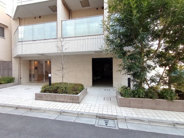 エントランス　エントランス部分