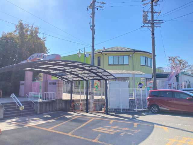 幼稚園・保育園　認定こども園すみれ楽園（幼稚園・保育園）まで917m