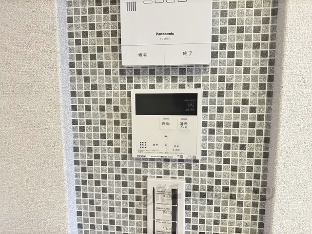 その他設備　給湯器リモコン