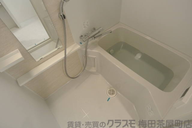バス・シャワールーム　浴槽