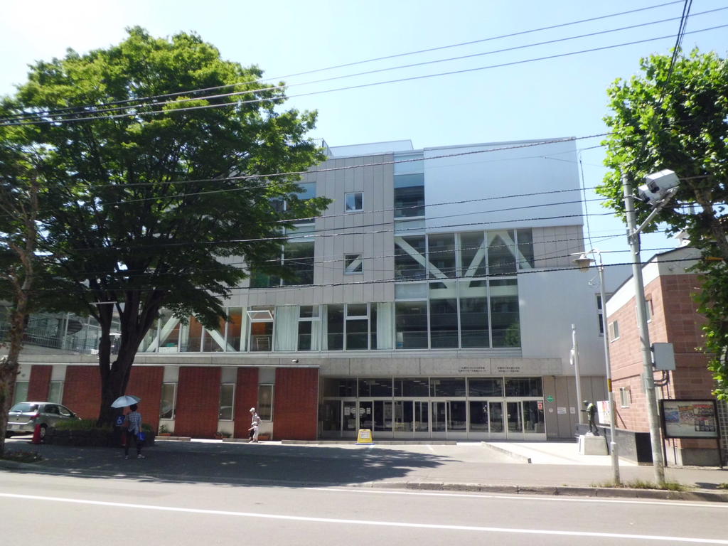 小学校　札幌市立資生館小学校（小学校）まで255m