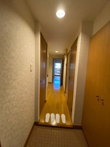 玄関　※別号室参考写真※