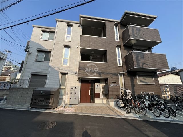 建物外観　ドゥソレイユ　外観