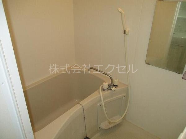 バス・シャワールーム　キレイな浴室です。