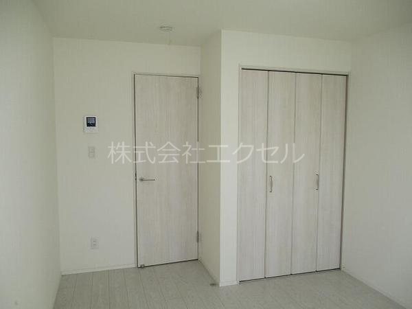 その他部屋・スペース　フローリングのきれいなお部屋です。