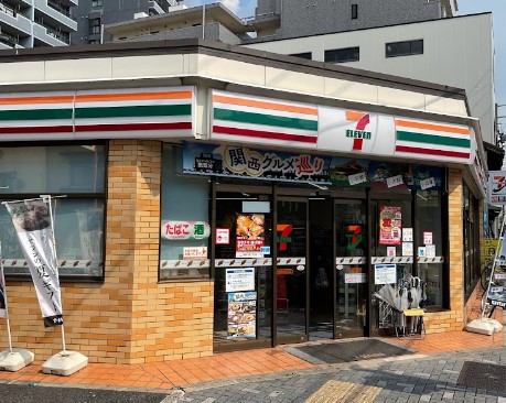 コンビニ　セブンイレブン 名古屋新栄2飯田街道店（コンビニ）まで409m