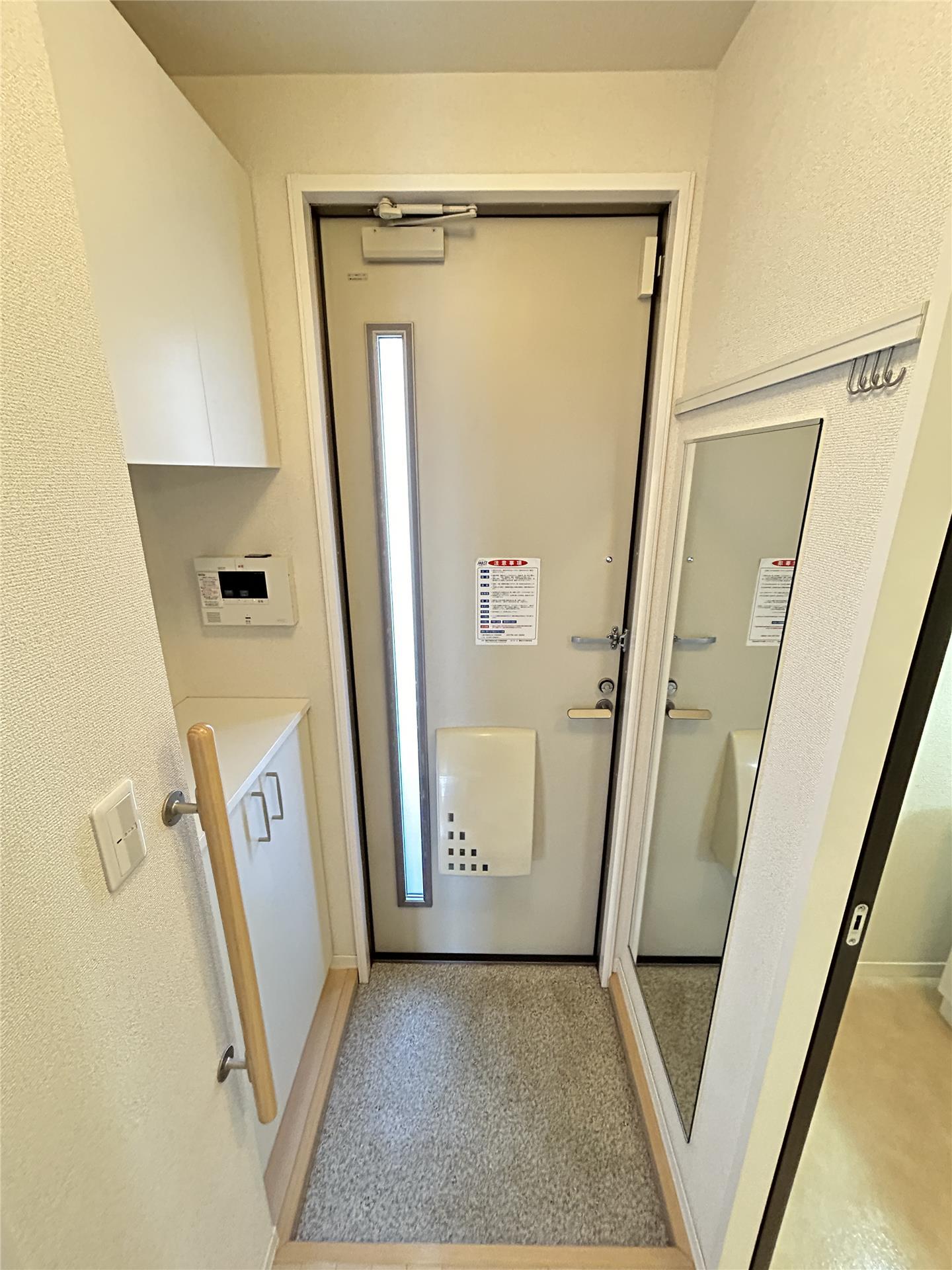 玄関　玄関