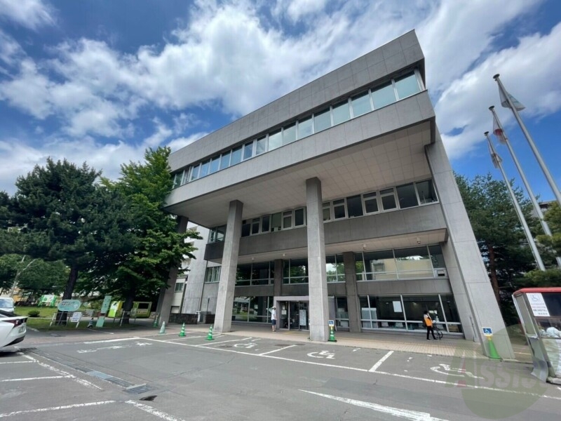 役所　札幌市西区役所（役所）まで1835m