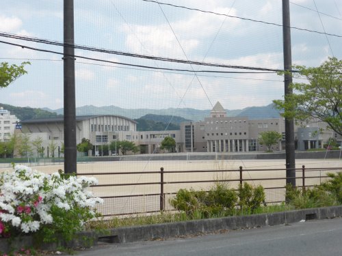 高校・高専　山口中央高校（高校・高専）まで989m