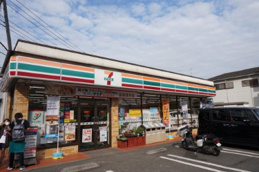 コンビニ　セブンイレブン 川崎久末店（コンビニ）まで461m