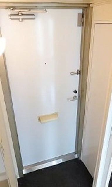 玄関　別部屋同仕様タイプ
