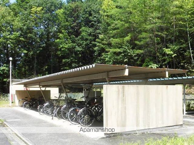 その他　駐輪場（その他）まで50m