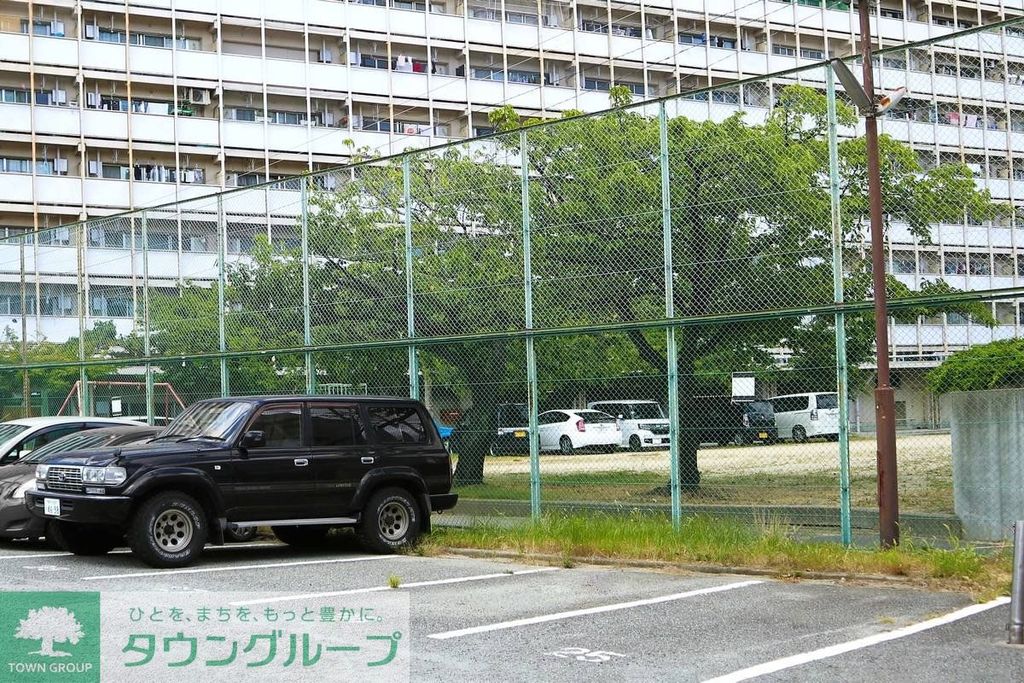 駐車場　駐車場