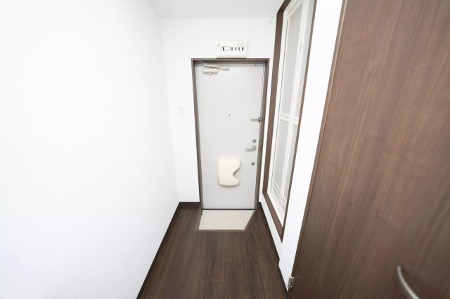 玄関　落ち着いた玄関です