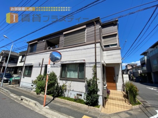 建物外観　ツートンカラーのお洒落な外観に惹かれます。