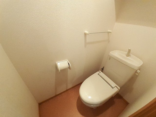 トイレ　ゆったりとした空間のトイレです