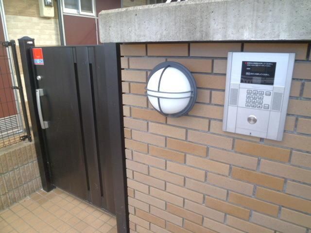 エントランス　★オートロック★