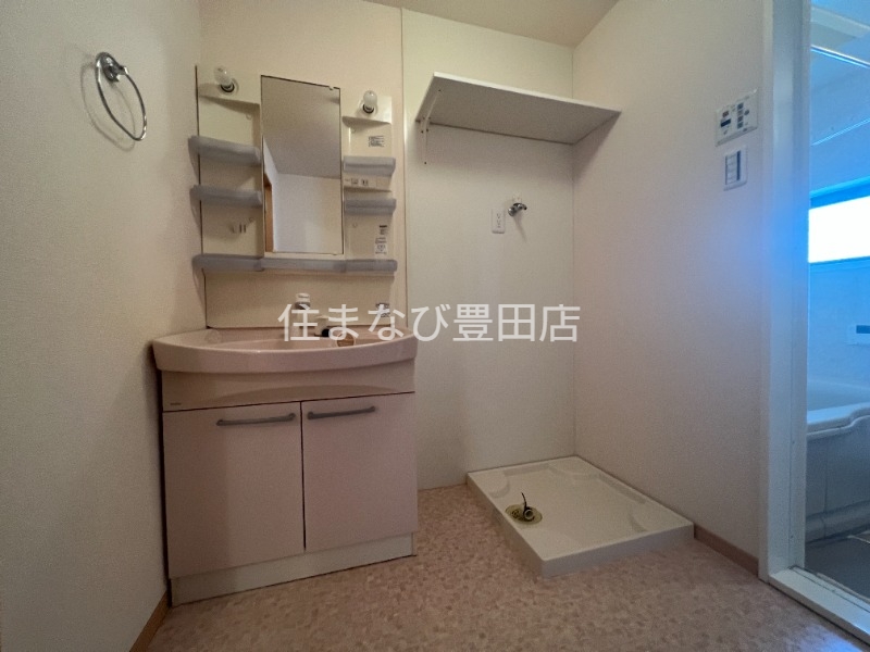 洗面設備　同型別部屋写真
