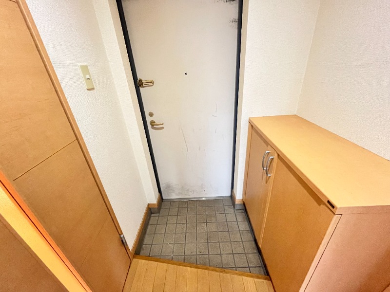 玄関　同物件別部屋イメージ