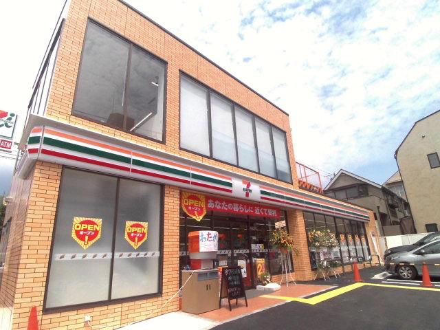 コンビニ　セブンイレブン神戸御影八色橋東店（コンビニ）まで208m