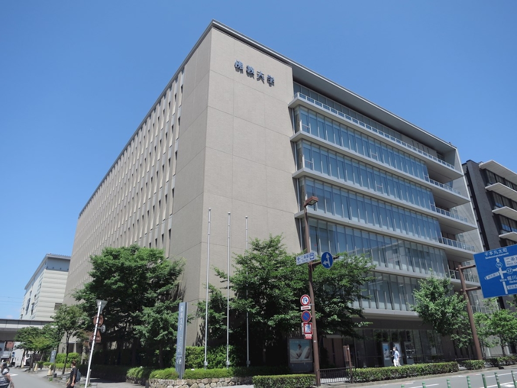 大学・短大　佛教大学 二条キャンパス（大学・短大）まで2020m